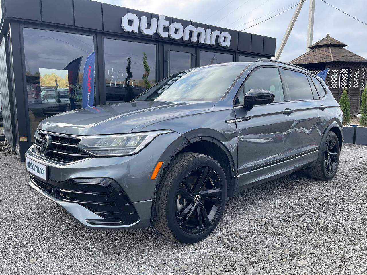 VOLKSWAGEN TIGUAN SE R-LINE BLACK 2023