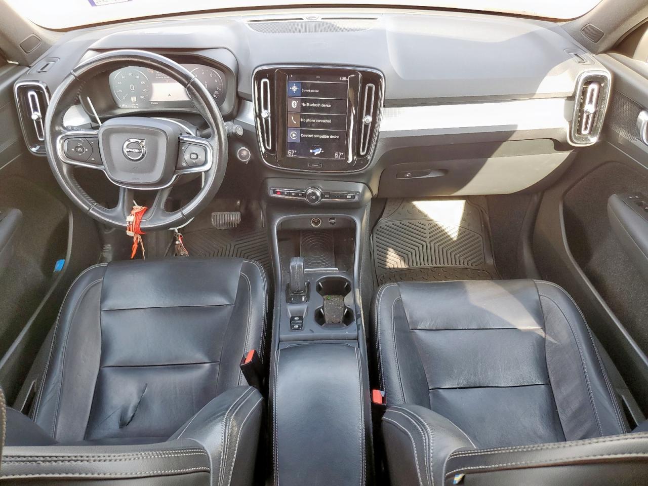 VOLVO XC40 T5 MOMENTUM 2019