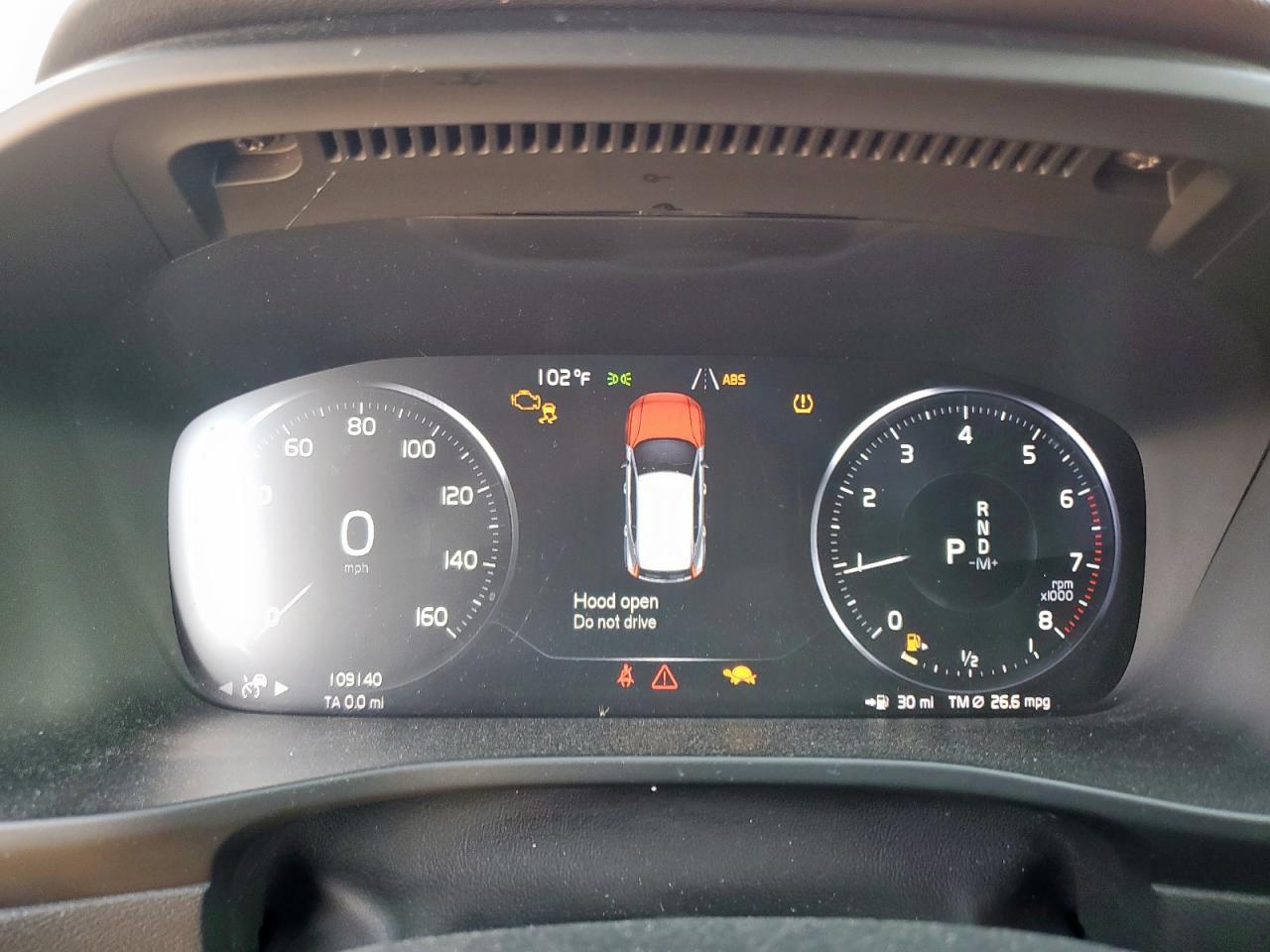 VOLVO XC40 T5 MOMENTUM 2019