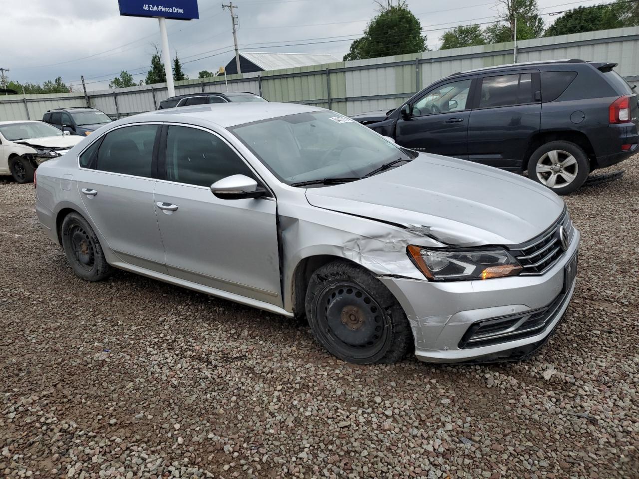 VOLKSWAGEN PASSAT S 2017