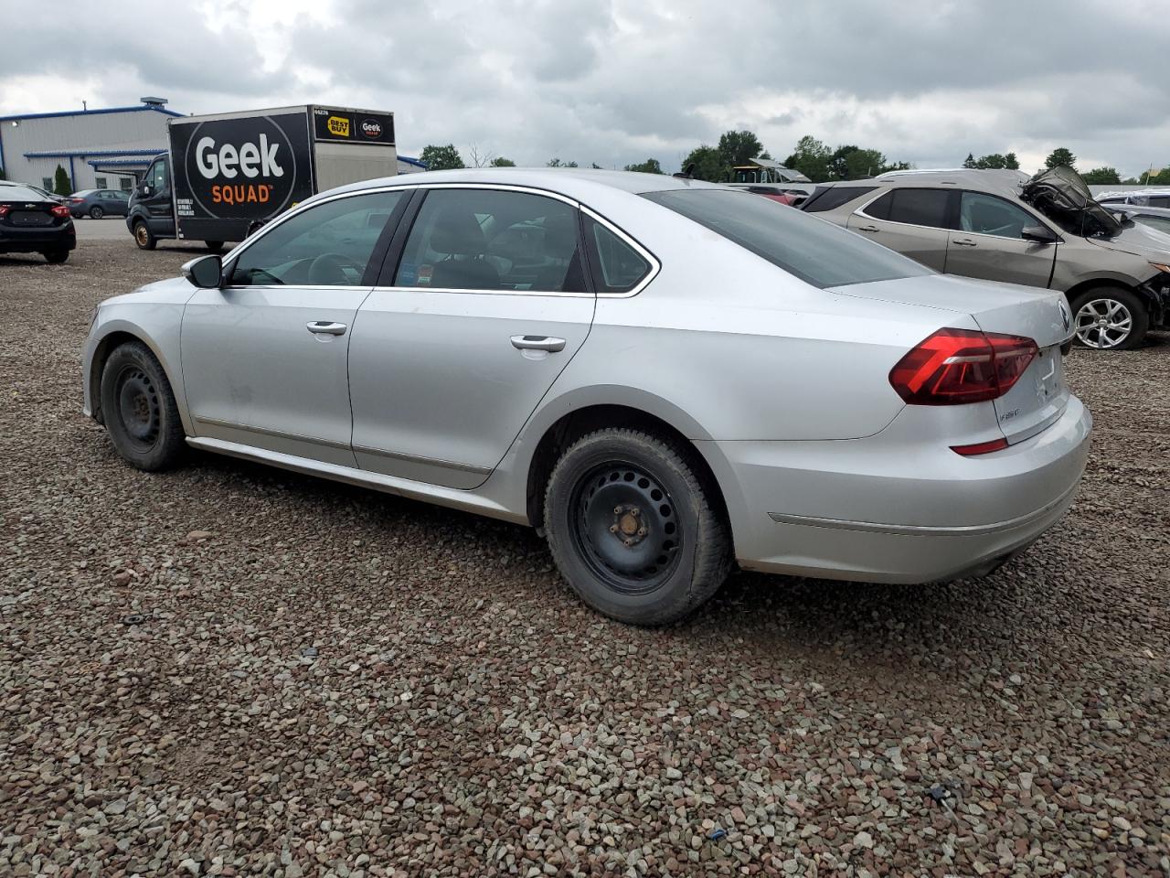 VOLKSWAGEN PASSAT S 2017