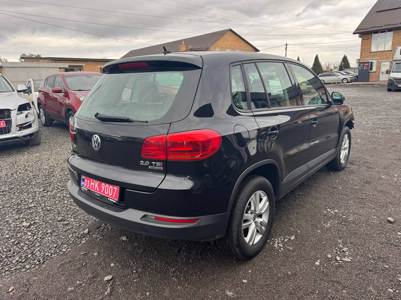 VOLKSWAGEN TIGUAN S 2014