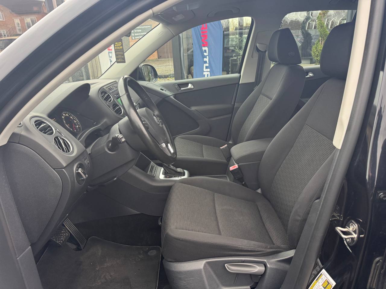 VOLKSWAGEN TIGUAN S 2014