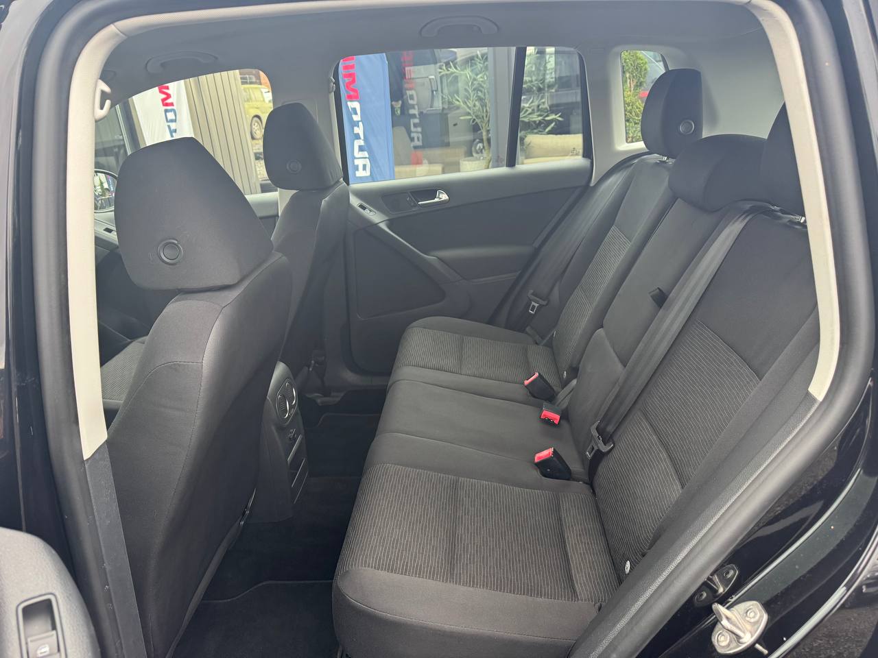 VOLKSWAGEN TIGUAN S 2014