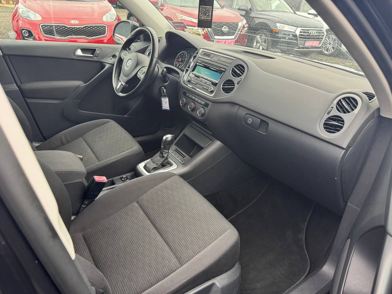 VOLKSWAGEN TIGUAN S 2014