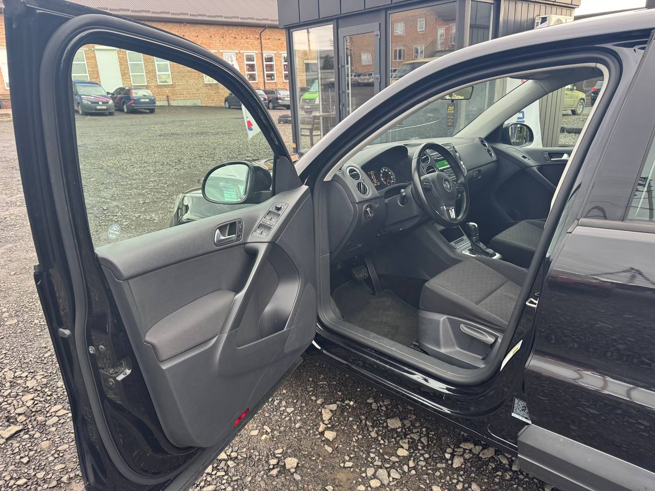 VOLKSWAGEN TIGUAN S 2014