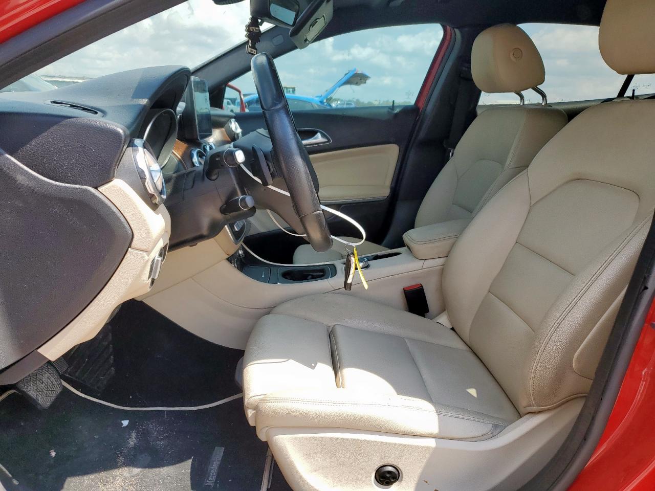 MERCEDES-BENZ GLA 250 2018