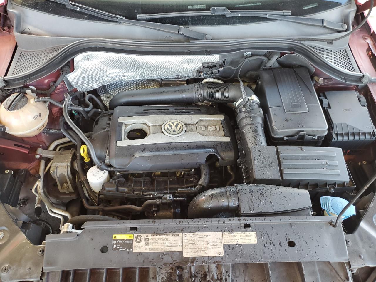 VOLKSWAGEN TIGUAN S 2014