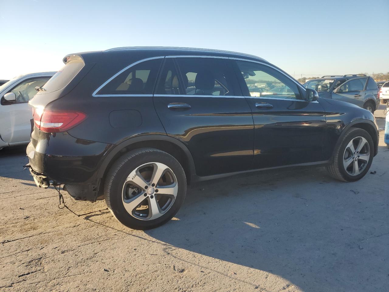 MERCEDES-BENZ GLC 300 2016