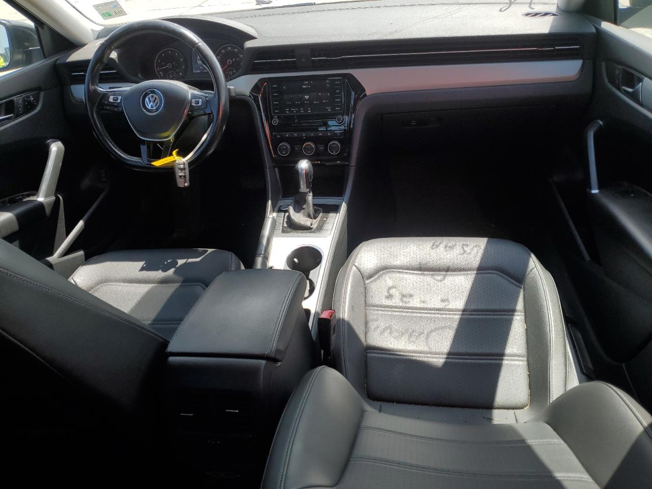 VOLKSWAGEN PASSAT SE 2020