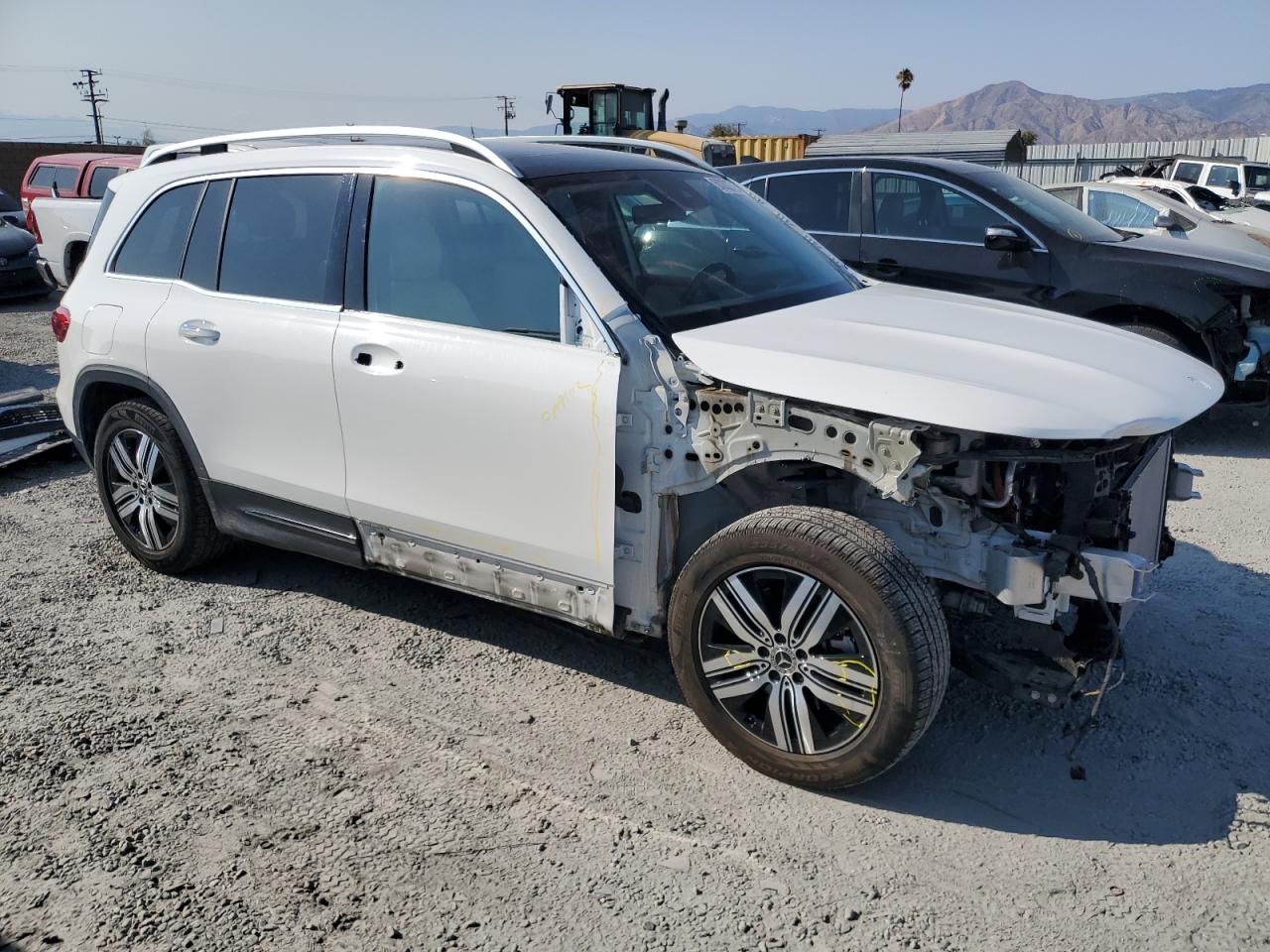 MERCEDES-BENZ EQB 300 4MATIC 2023