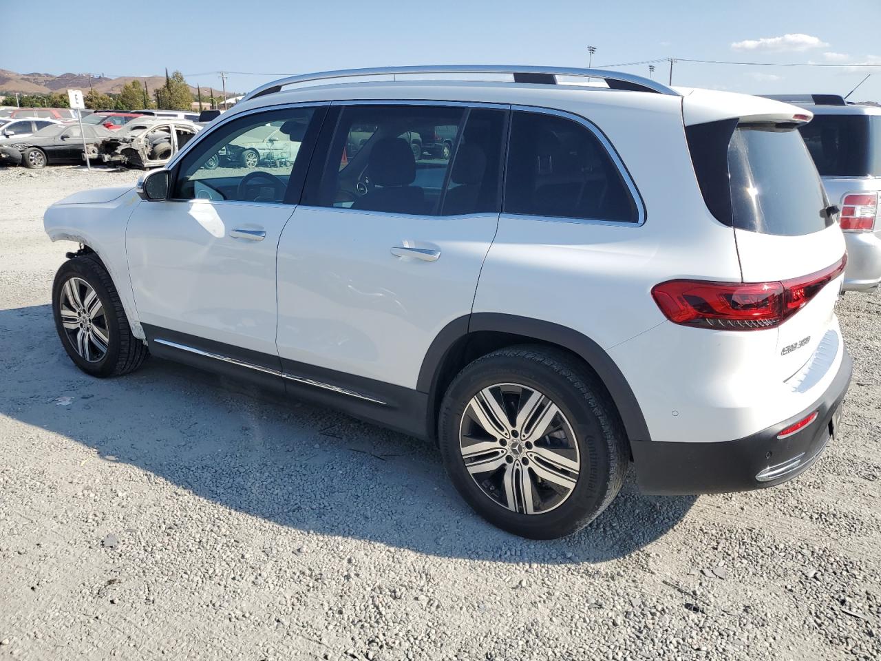 MERCEDES-BENZ EQB 300 4MATIC 2023