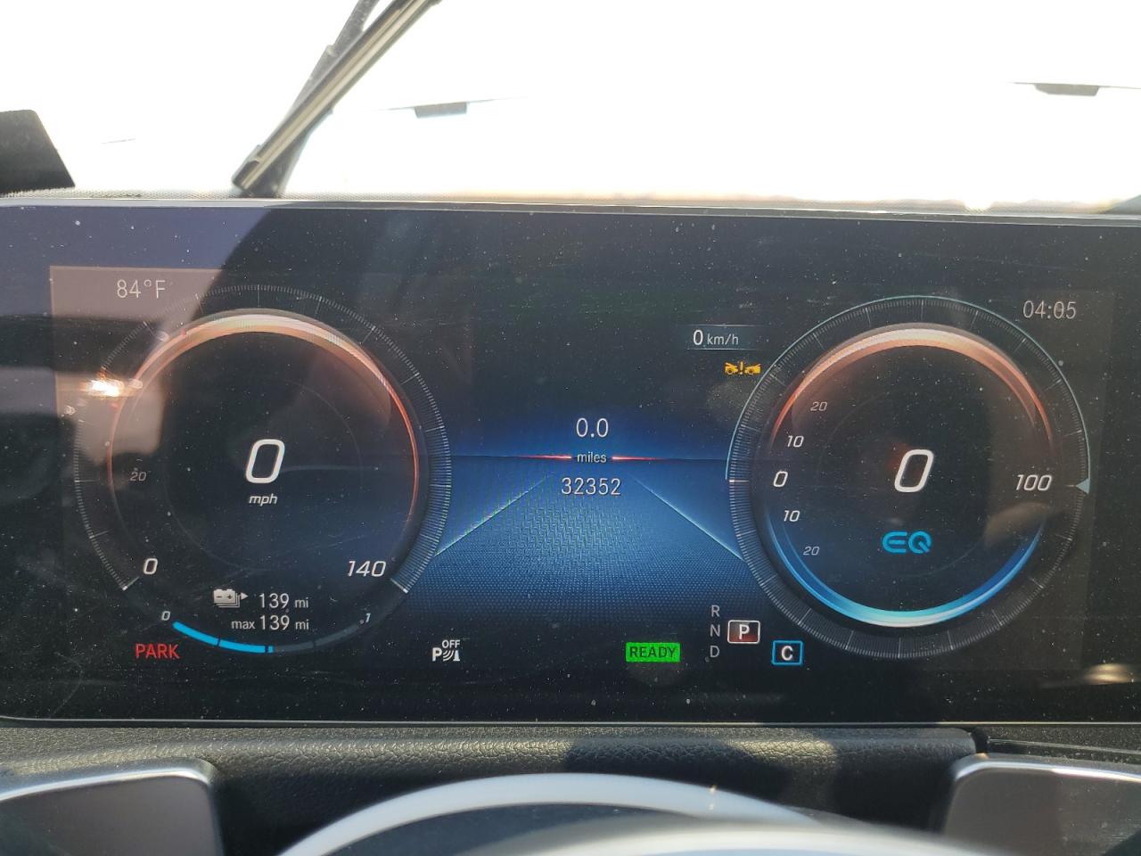 MERCEDES-BENZ EQB 300 4MATIC 2023