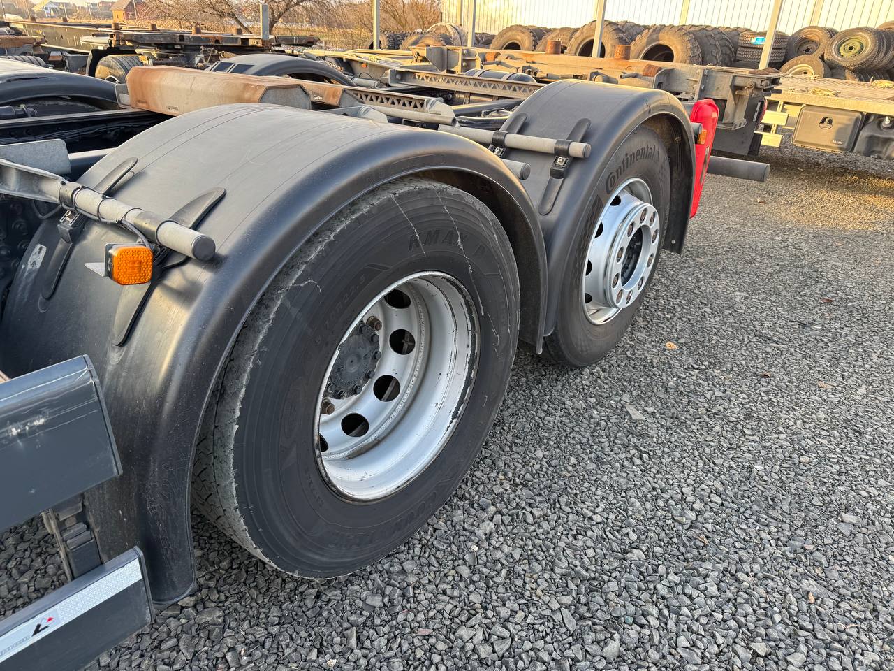 Контейнеровоз MAN TGX 26.510