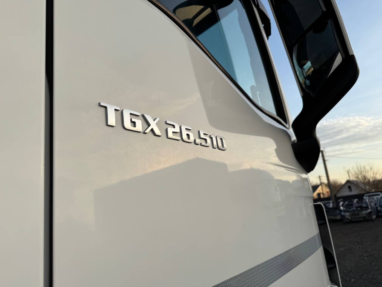 Контейнеровоз MAN TGX 26.510