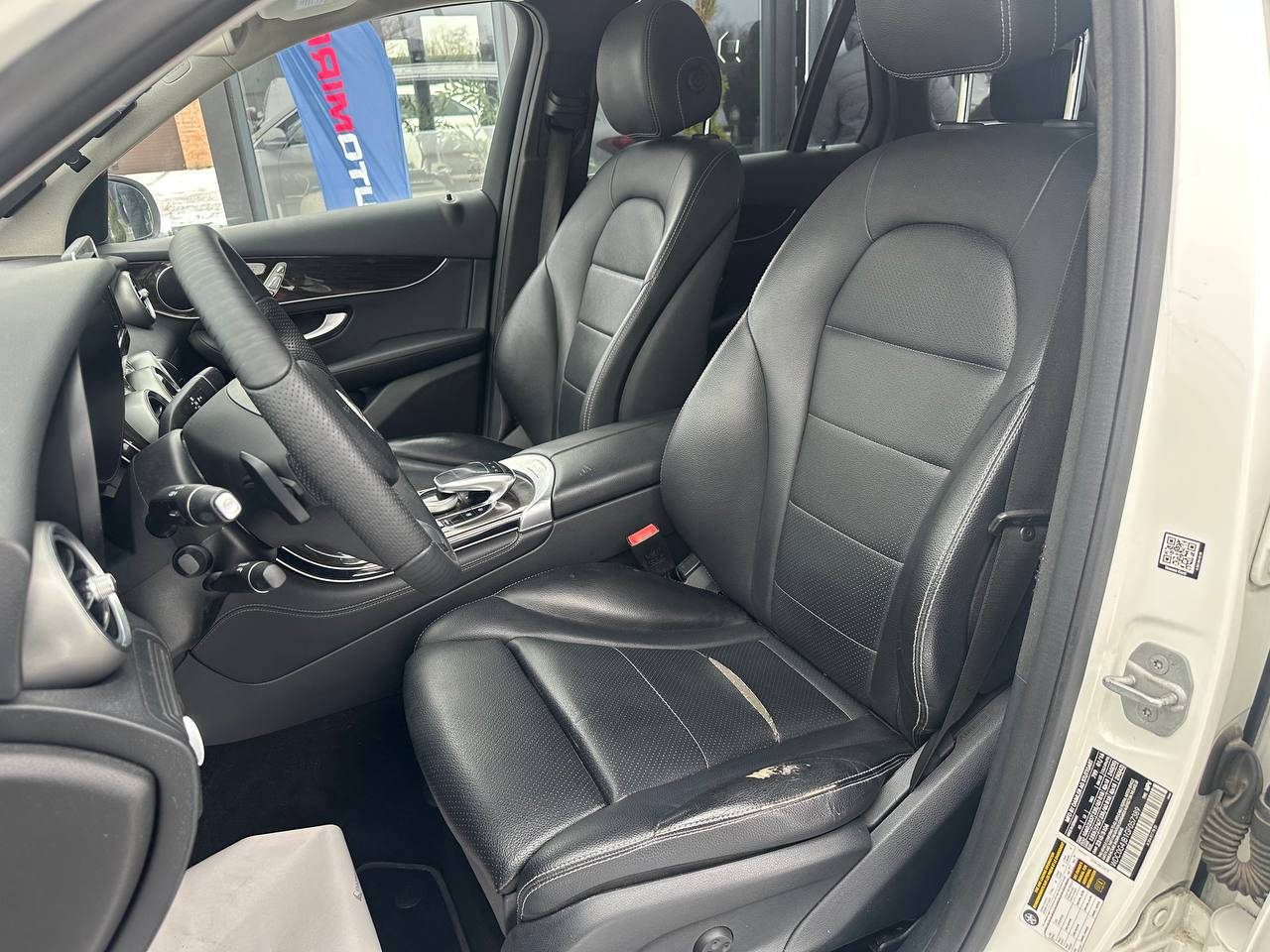 MERCEDES-BENZ GLC 300 2016