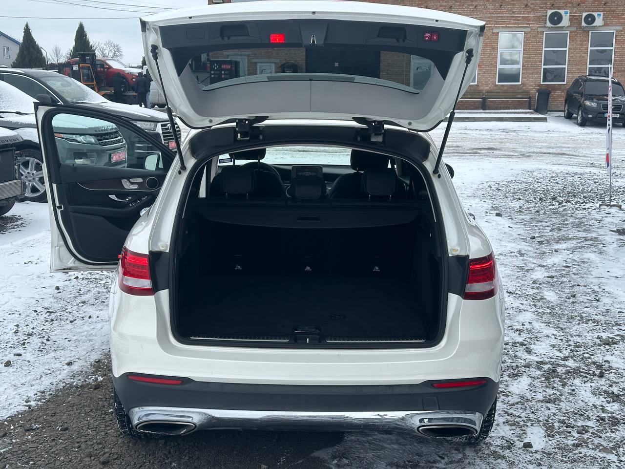 MERCEDES-BENZ GLC 300 2016