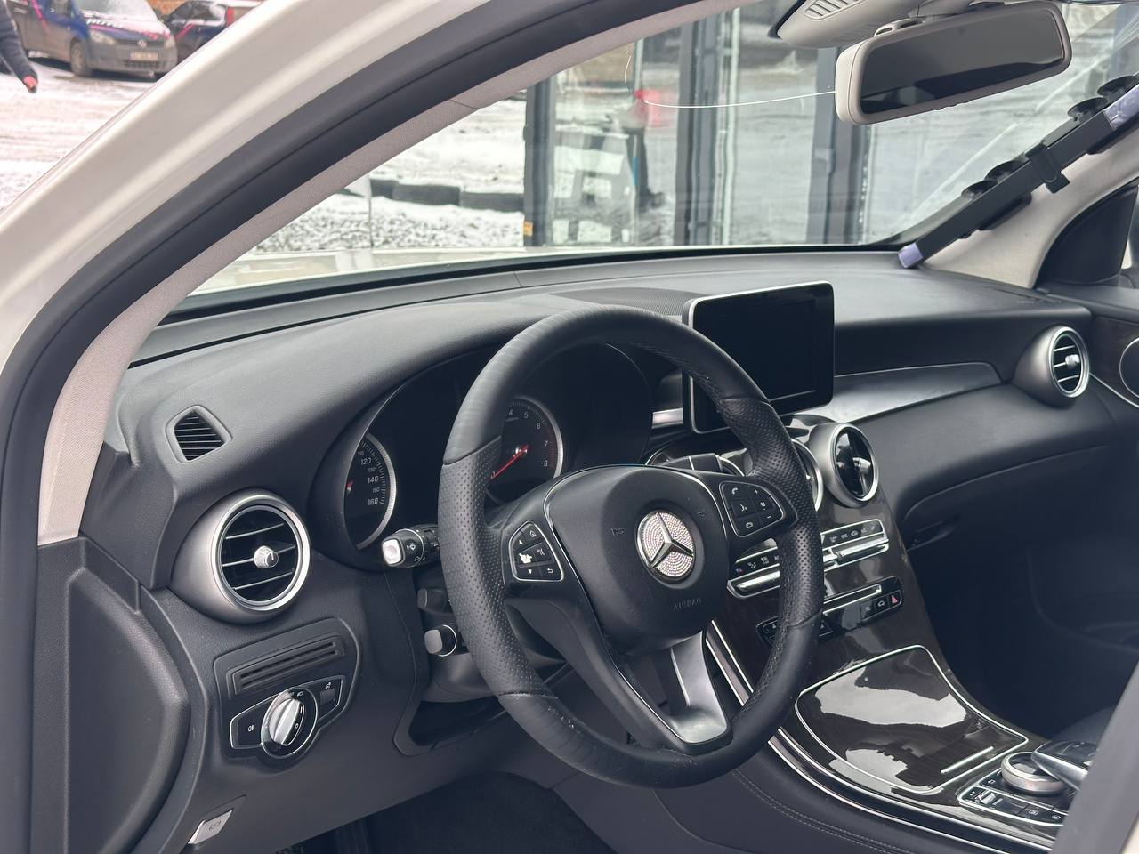 MERCEDES-BENZ GLC 300 2016