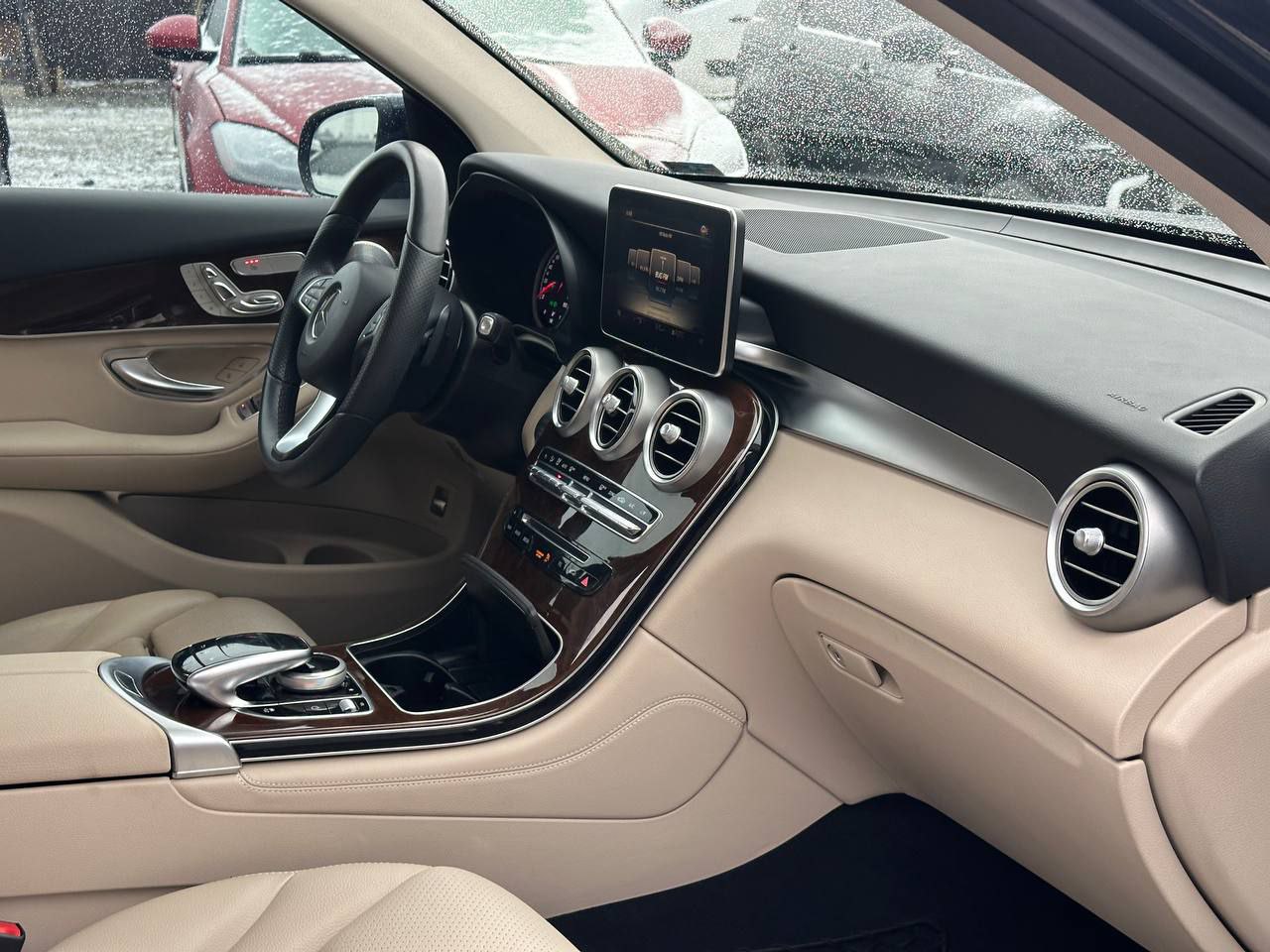 MERCEDES-BENZ GLC 300 4MATIC 2016