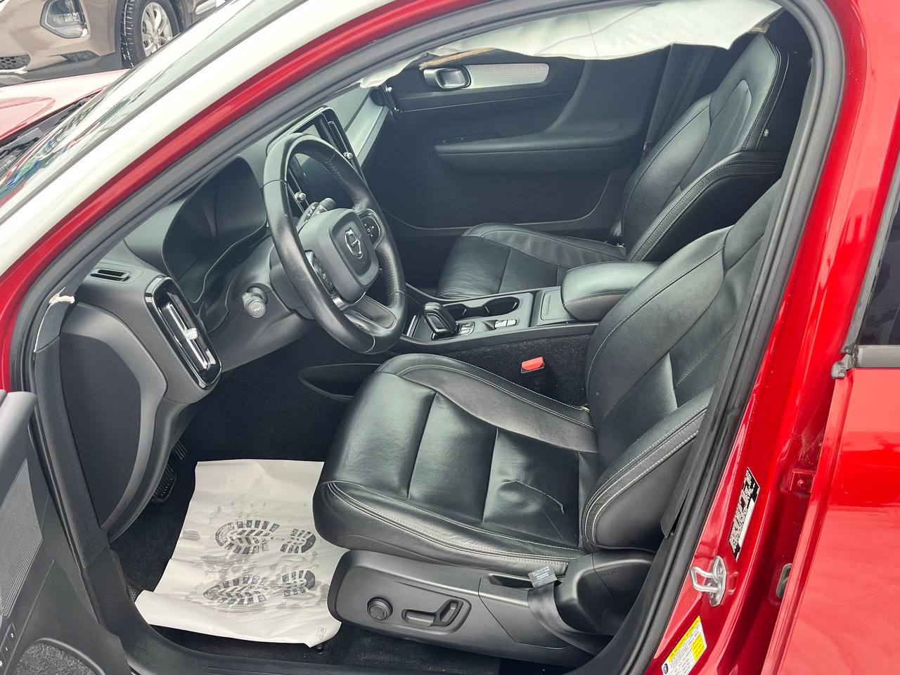 VOLVO XC40 T5 MOMENTUM 2019