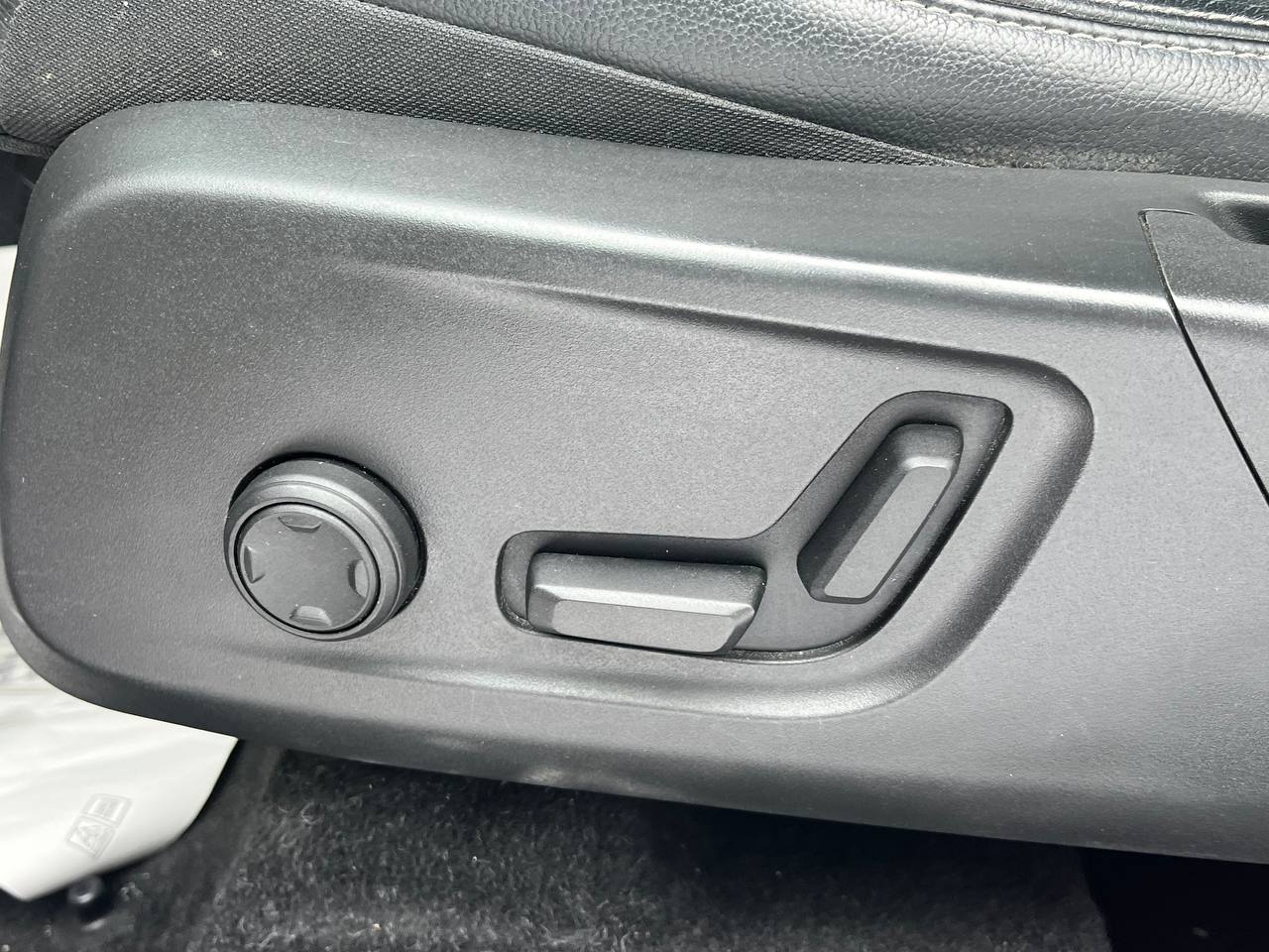 VOLVO XC40 T5 MOMENTUM 2019