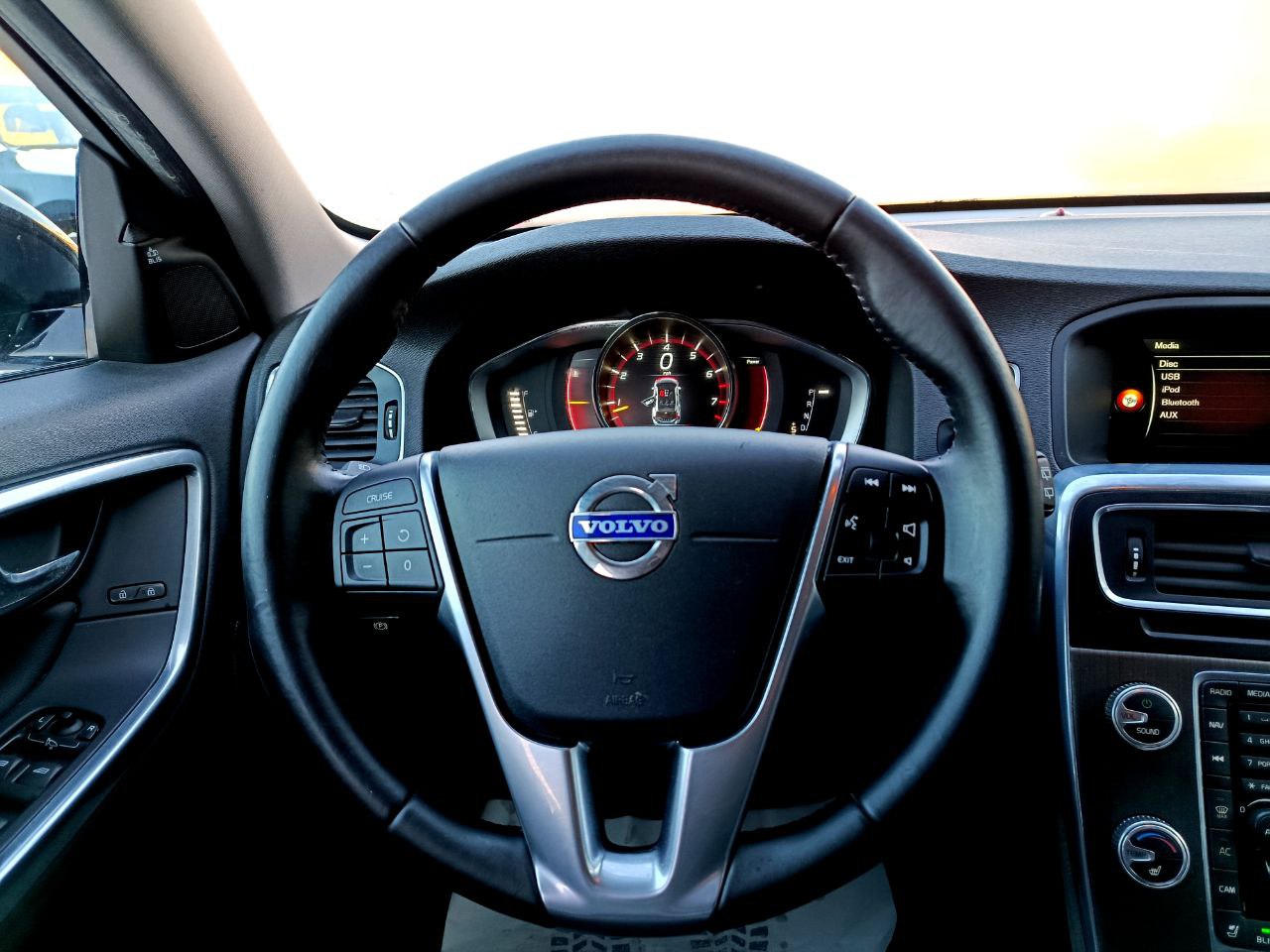 VOLVO V60 CROSS COUNTRY PREMIER 2015