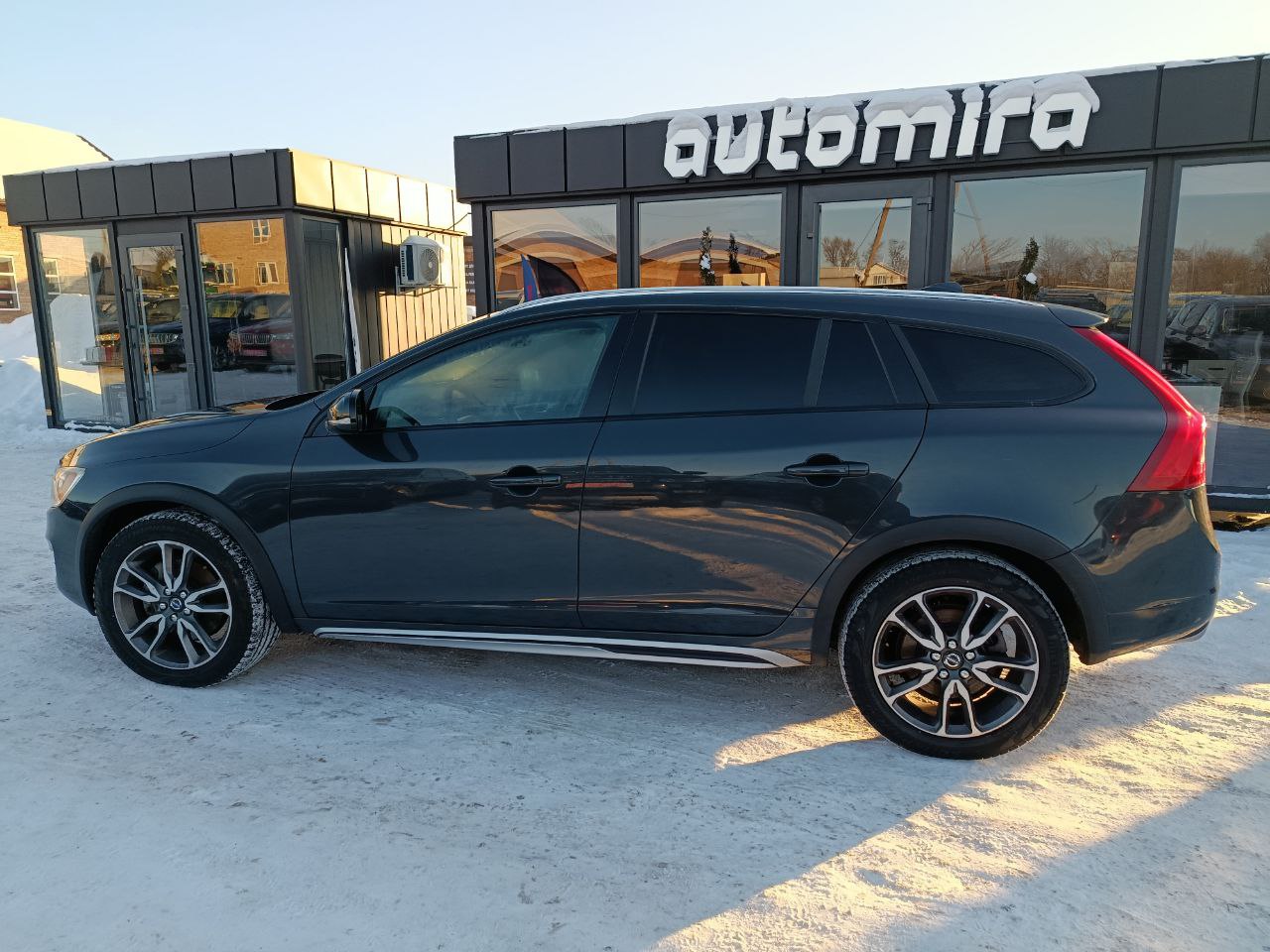 VOLVO V60 CROSS COUNTRY PREMIER 2015