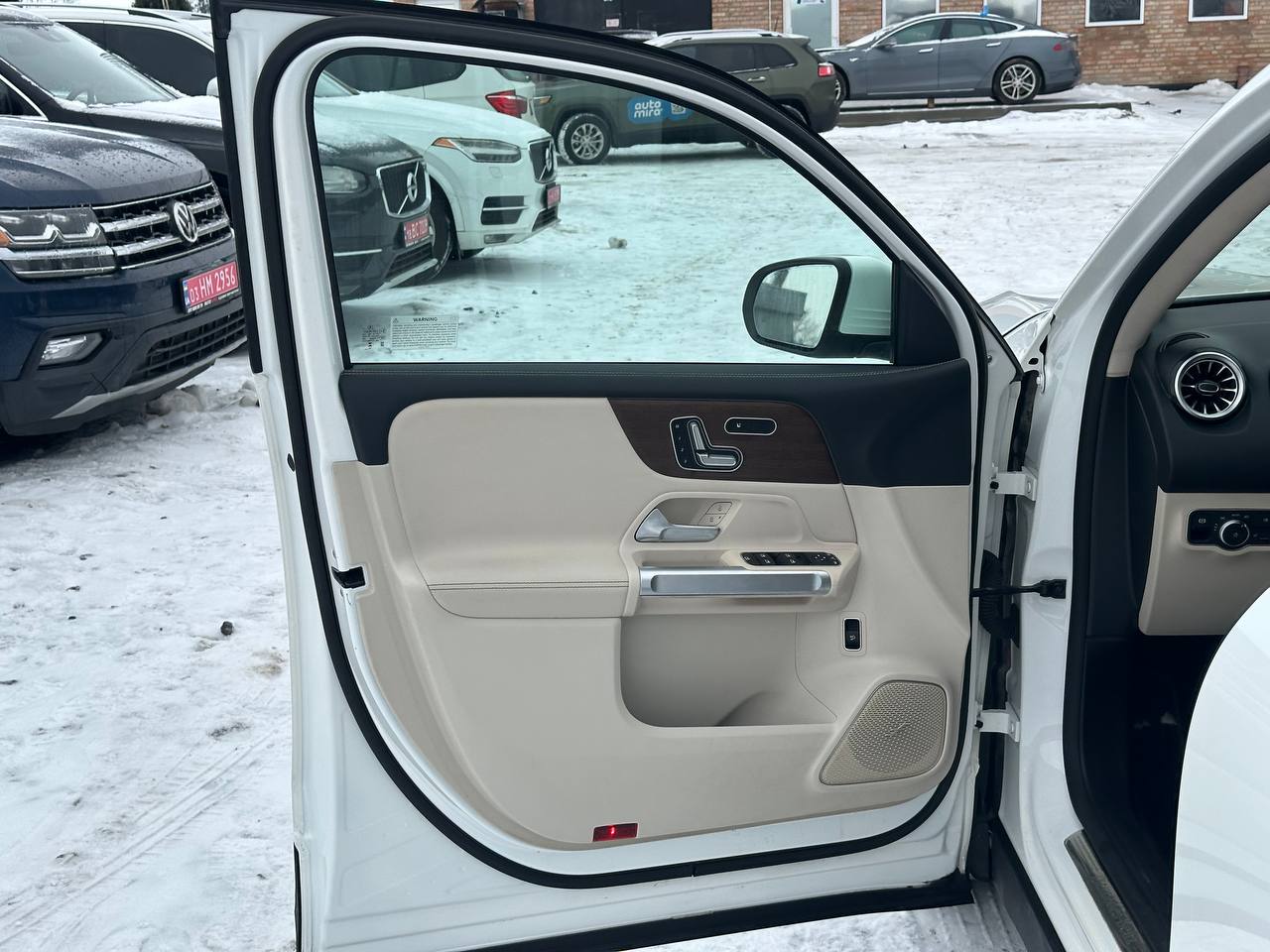 MERCEDES-BENZ EQB 300 4MATIC 2023