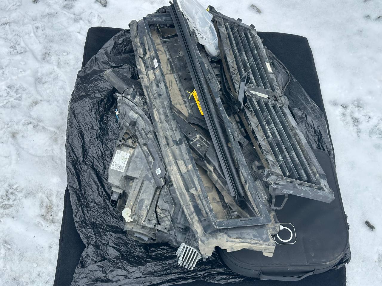 MERCEDES-BENZ EQB 300 4MATIC 2023