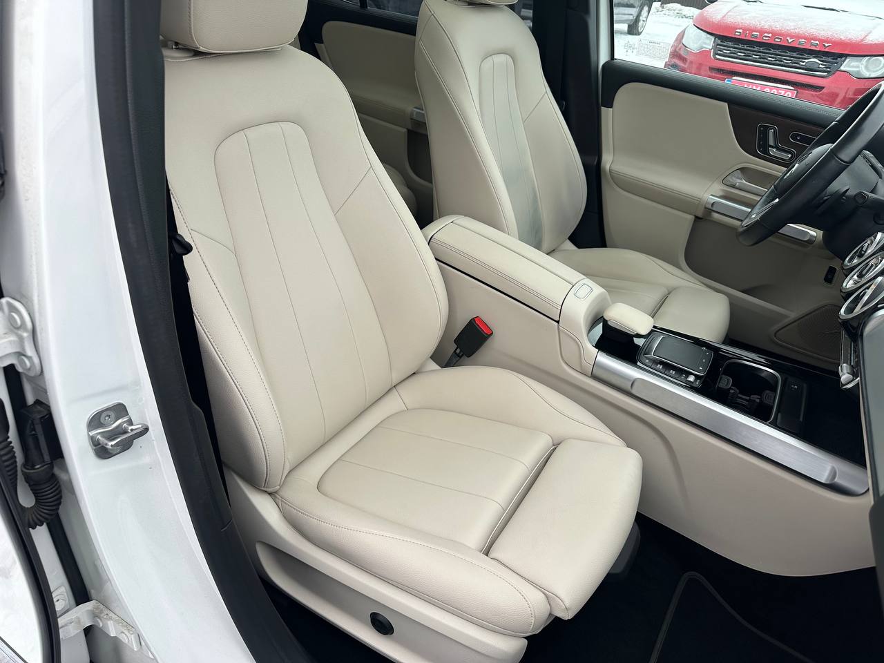 MERCEDES-BENZ EQB 300 4MATIC 2023