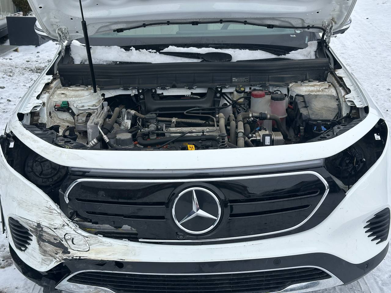 MERCEDES-BENZ EQB 300 4MATIC 2023