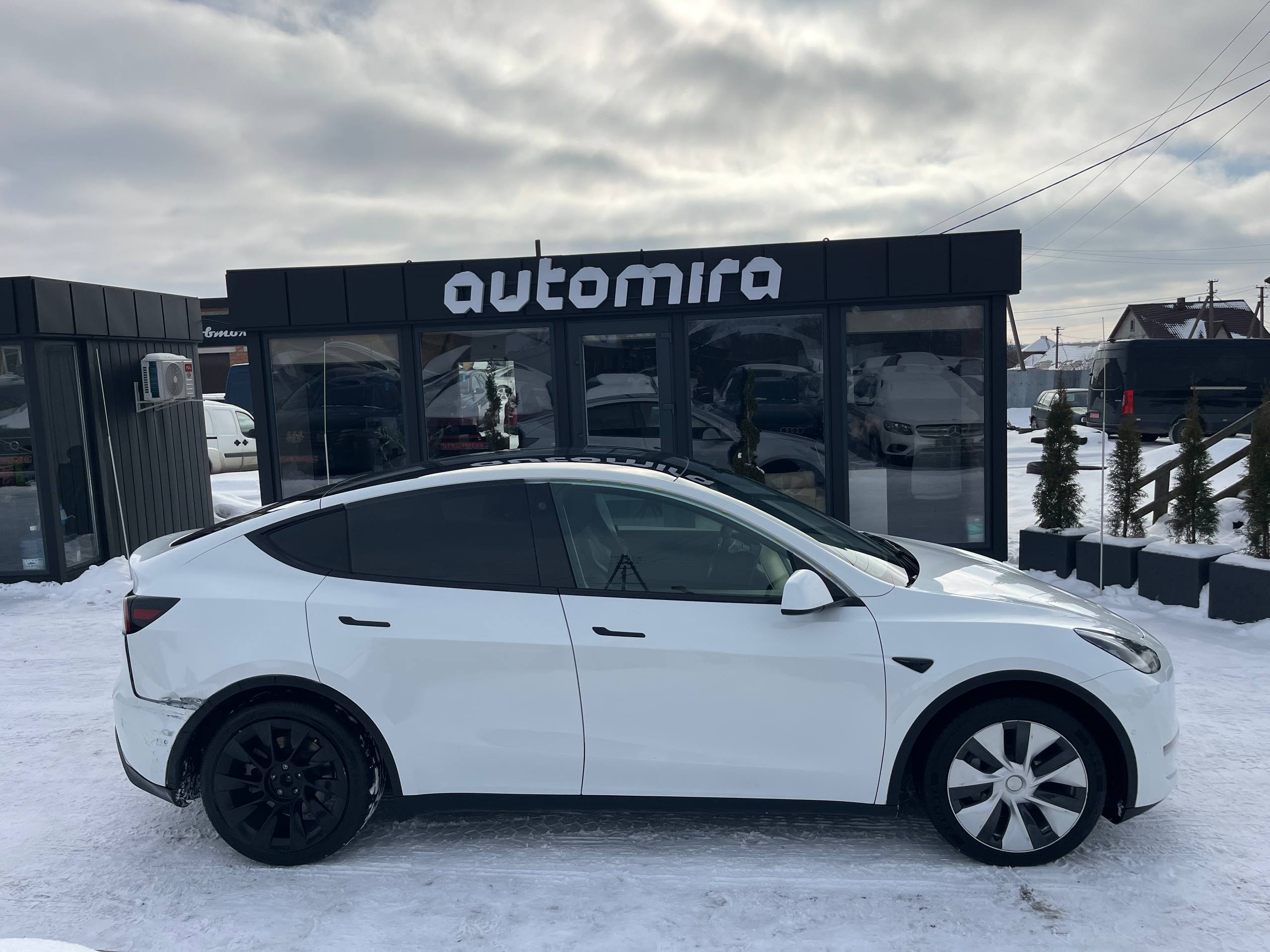 TESLA MODEL Y LONG RANGE DUAL MOTOR 2021