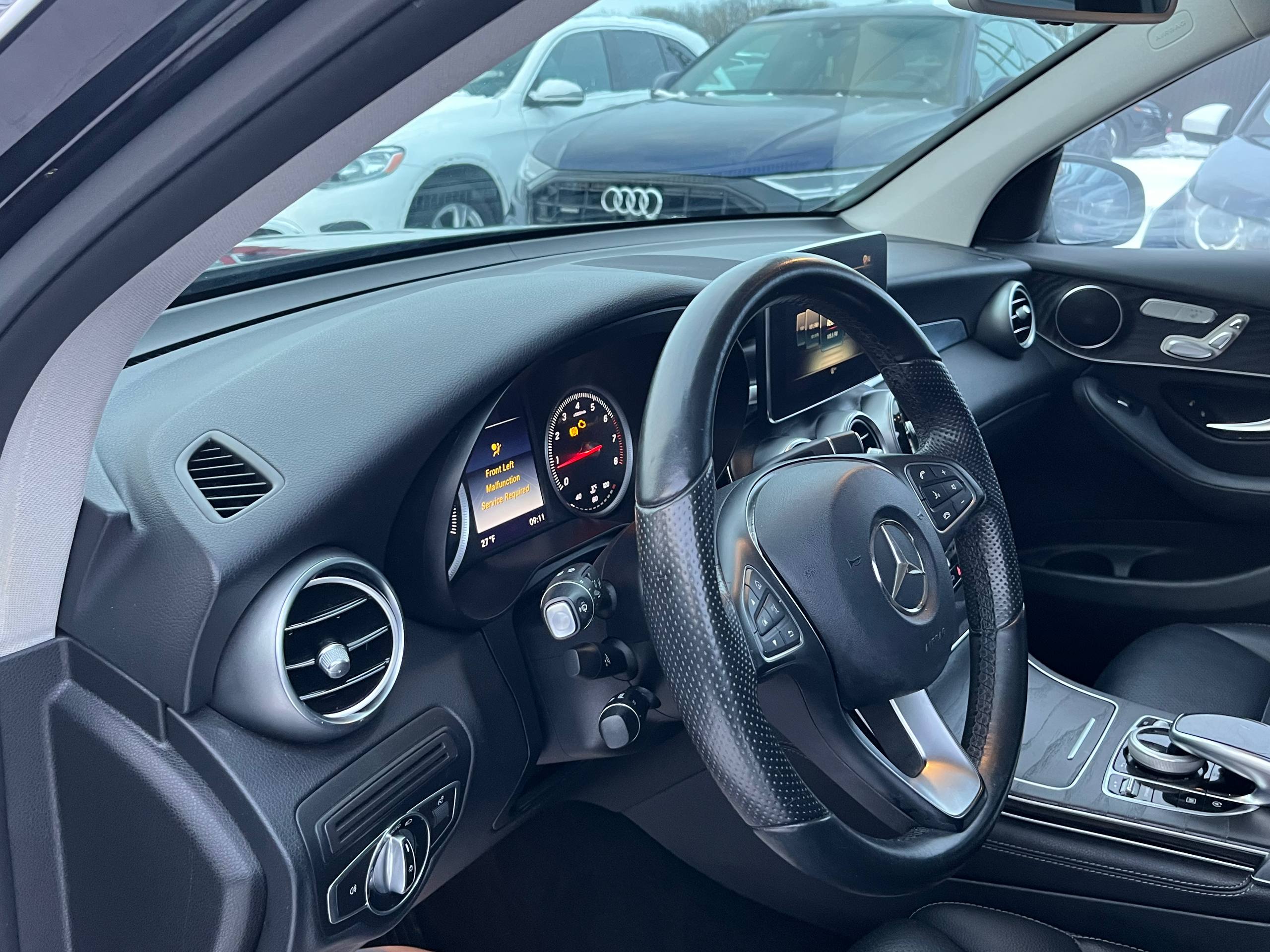 MERCEDES-BENZ GLC 300 2016