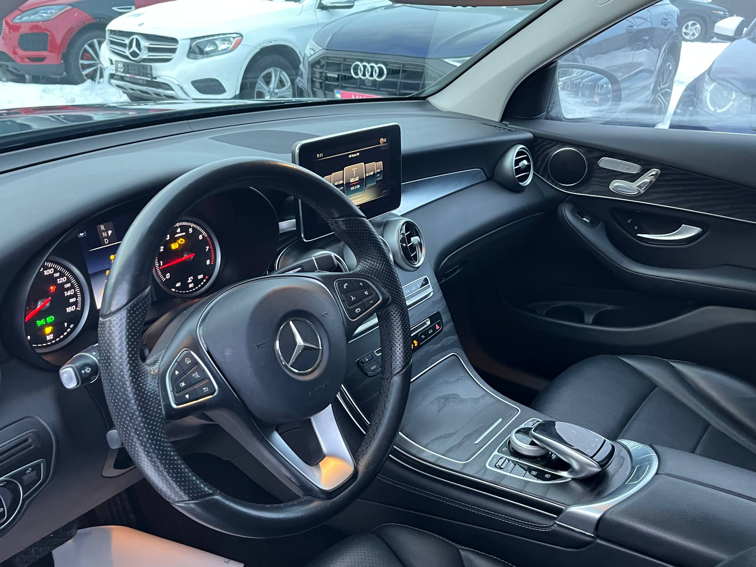 MERCEDES-BENZ GLC 300 2016