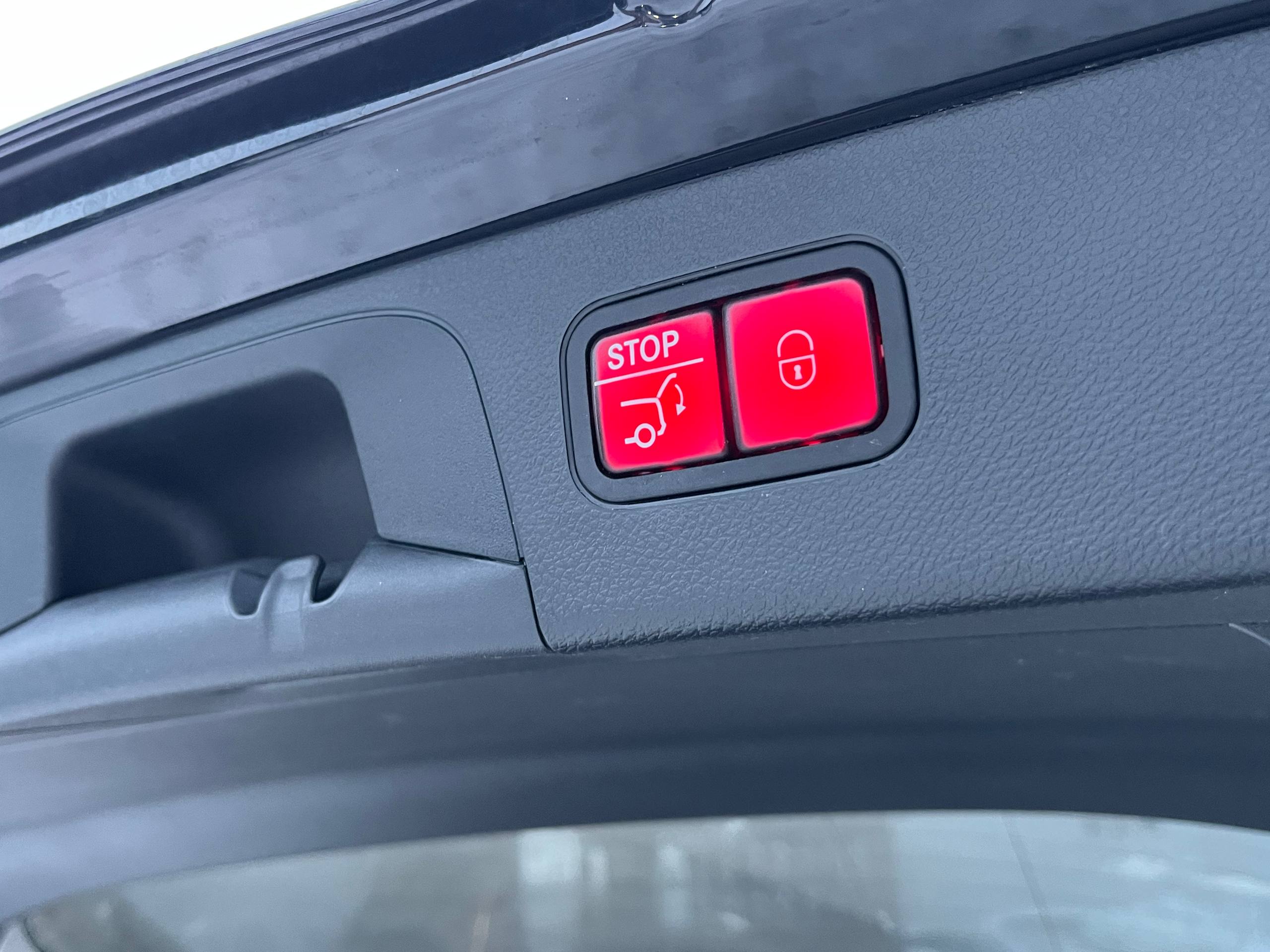 MERCEDES-BENZ GLC 300 2016