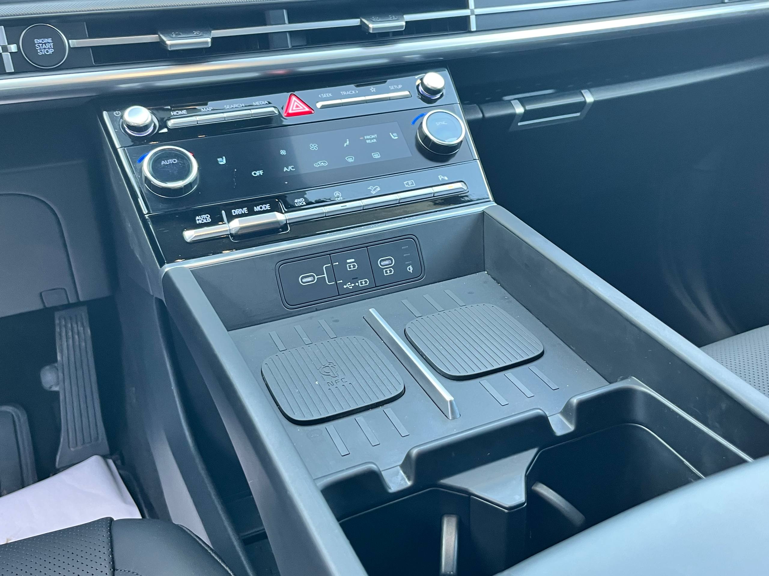 HYUNDAI SANTA FE SEL 2025