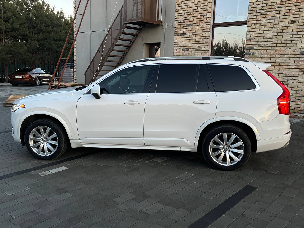 VOLVO XC90 T6 2016