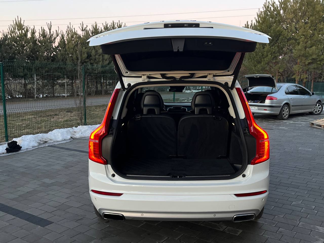 VOLVO XC90 T6 2016
