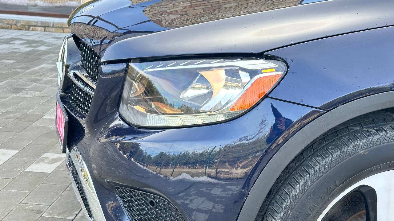 MERCEDES-BENZ GLC 300 2016