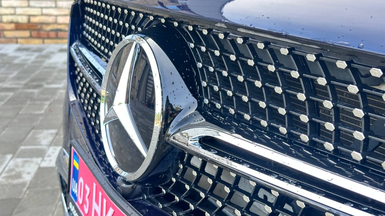 MERCEDES-BENZ GLC 300 2016