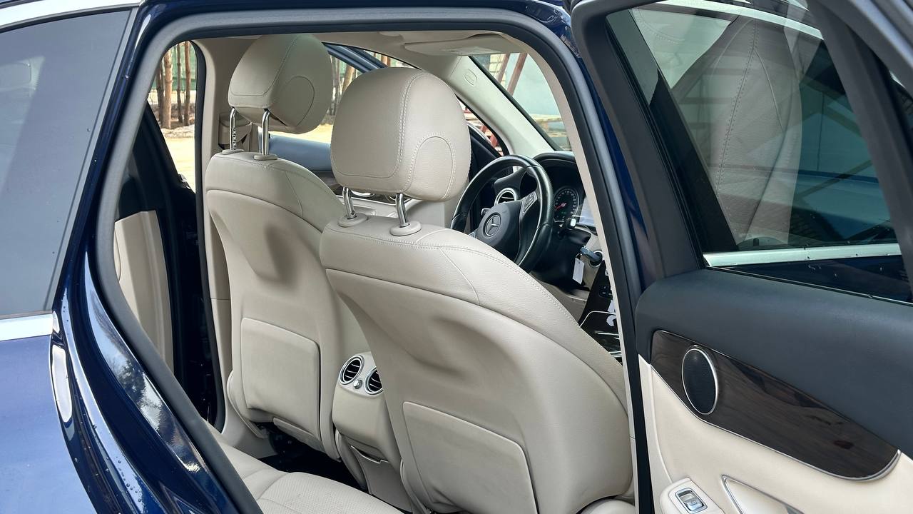 MERCEDES-BENZ GLC 300 2016