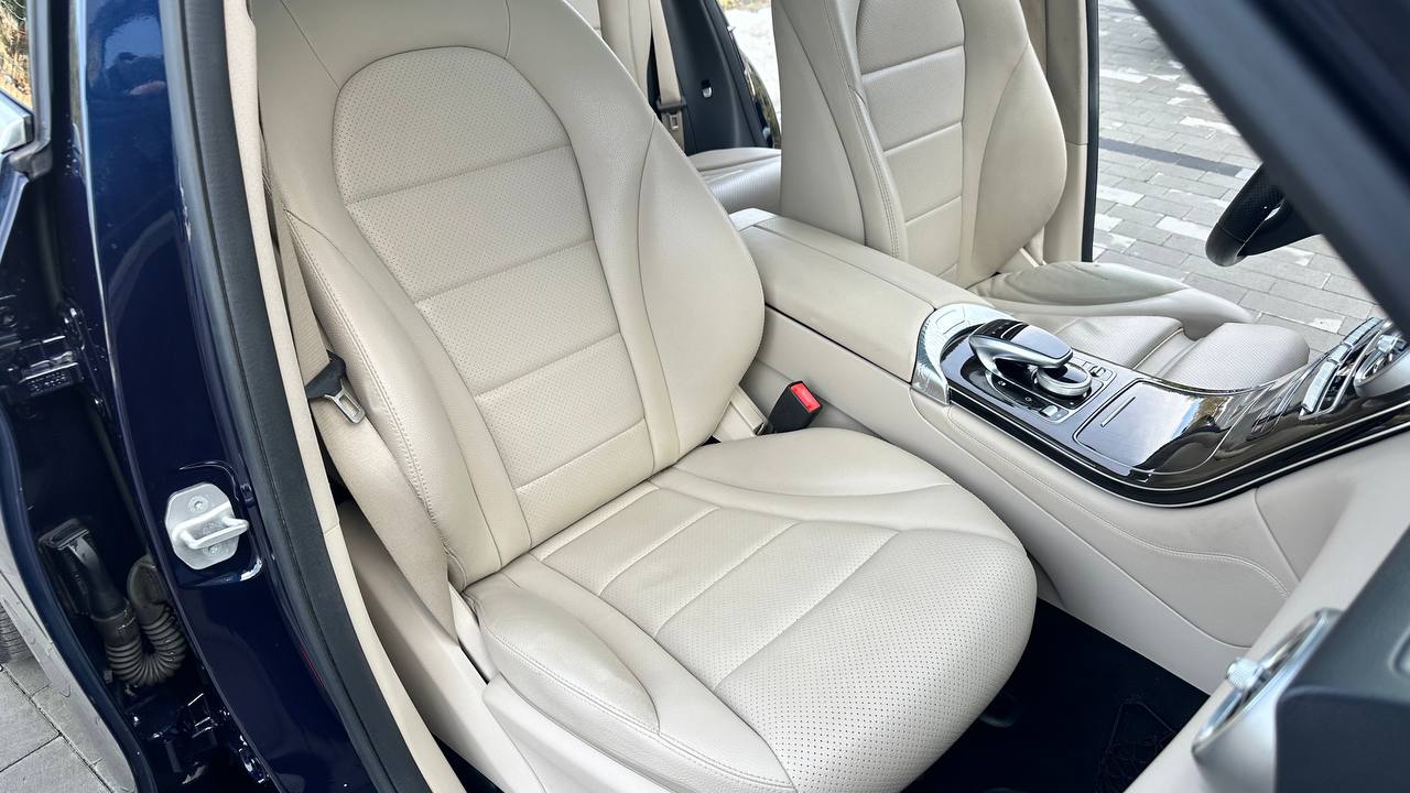 MERCEDES-BENZ GLC 300 2016