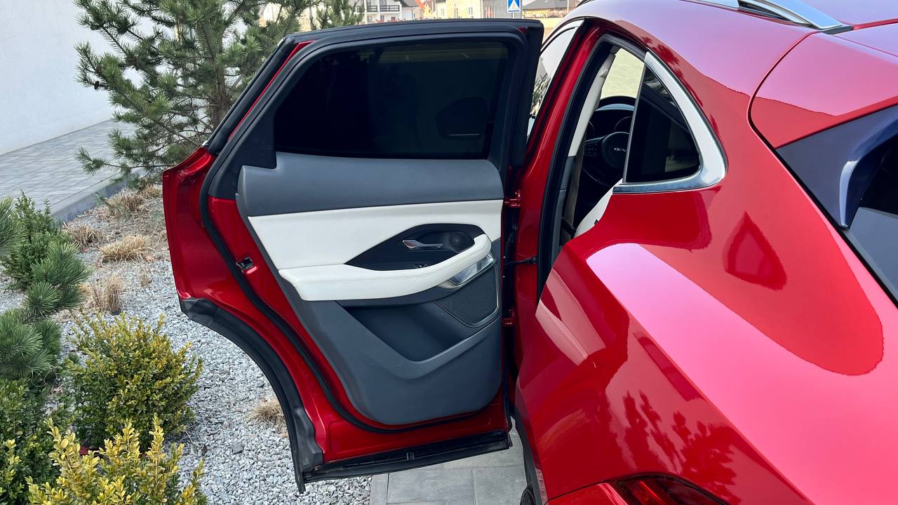 JAGUAR E-PACE S 2018