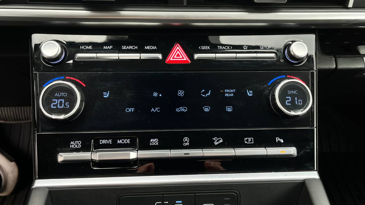 HYUNDAI SANTA FE SEL 2025