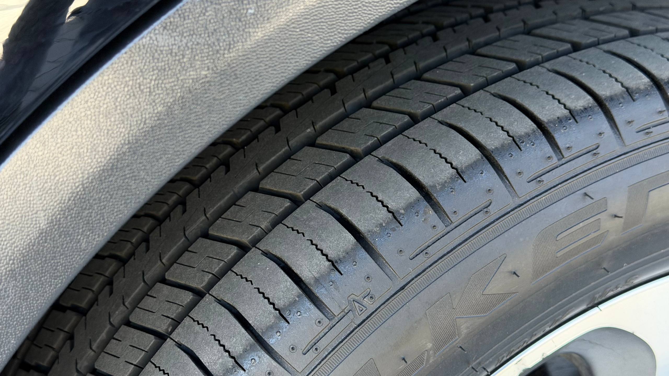 MERCEDES-BENZ GLC 300 2016