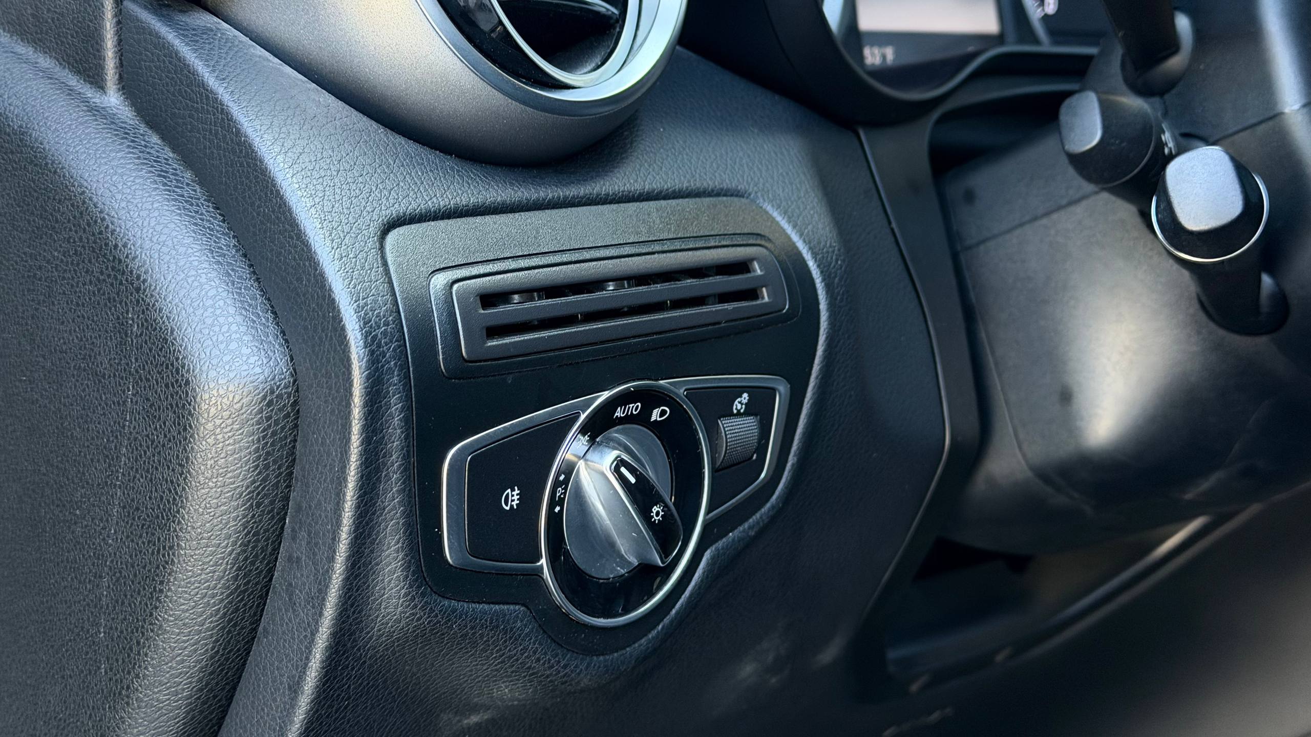 MERCEDES-BENZ GLC 300 2016