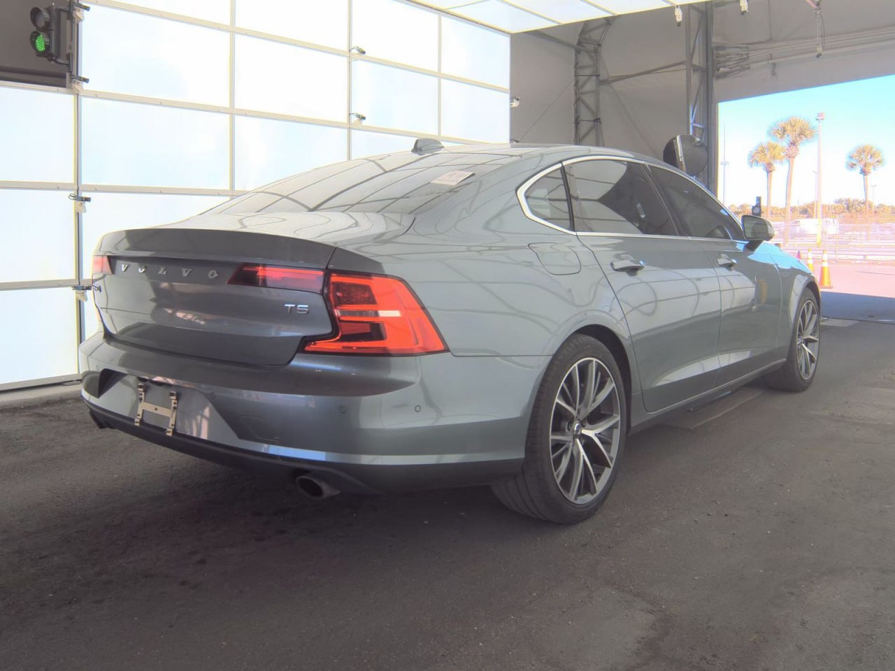 Volvo S90 T5 Momentum 2018