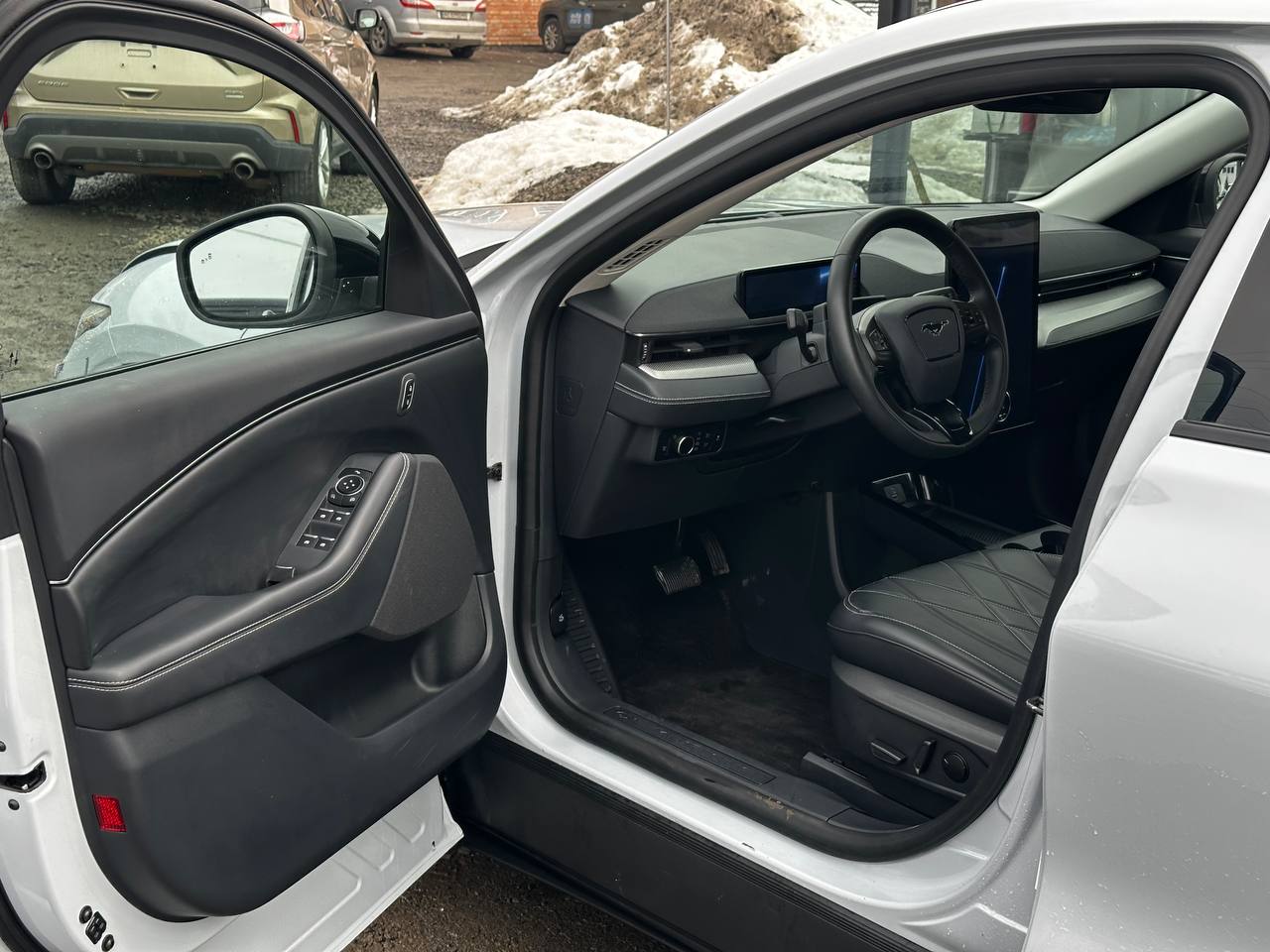 FORD MUSTANG MACH-E SELECT 2023