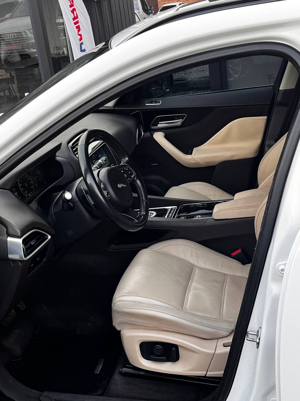 JAGUAR F-PACE PRESTIGE 2017