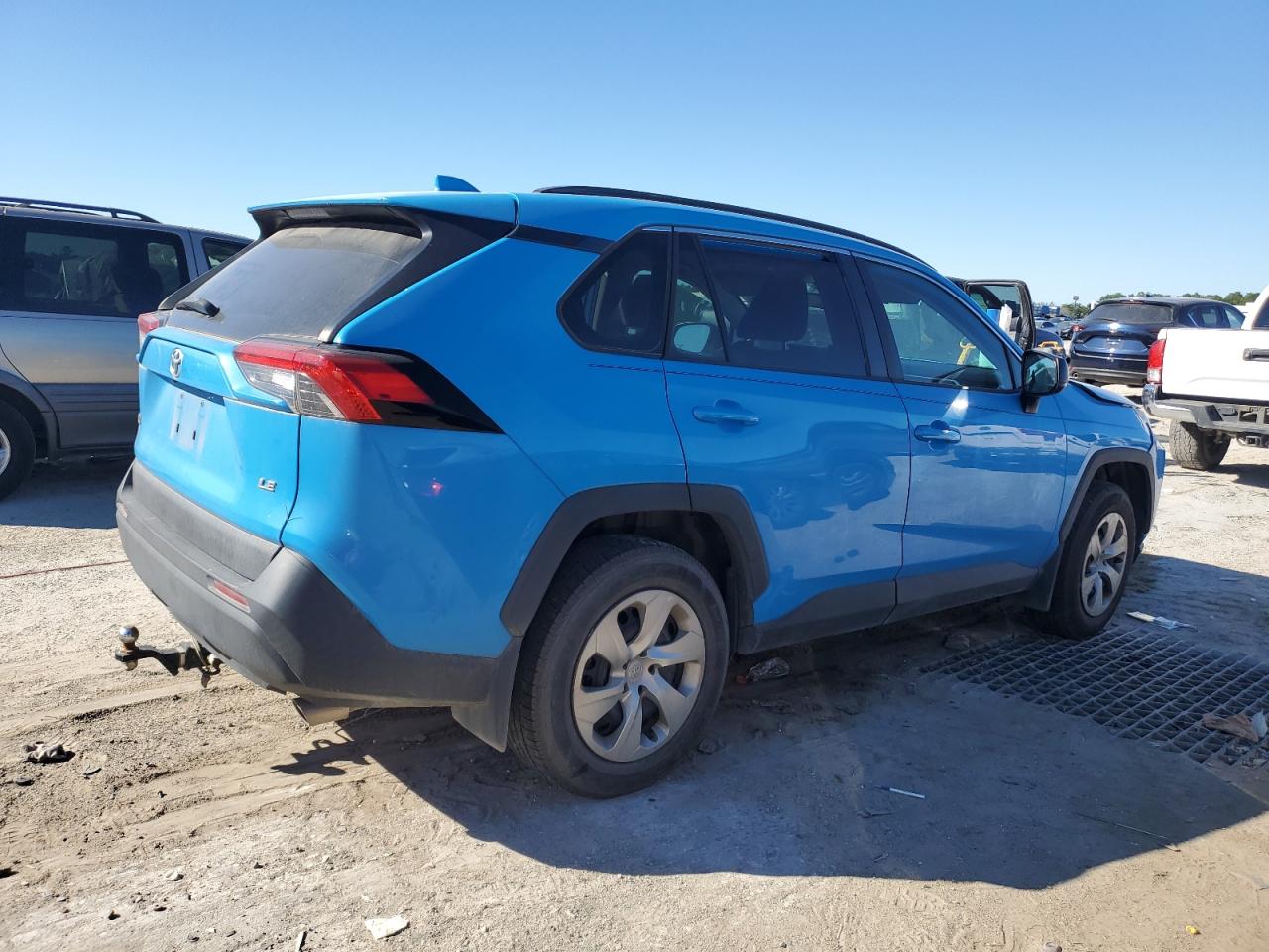 TOYOTA RAV4 LE 2020